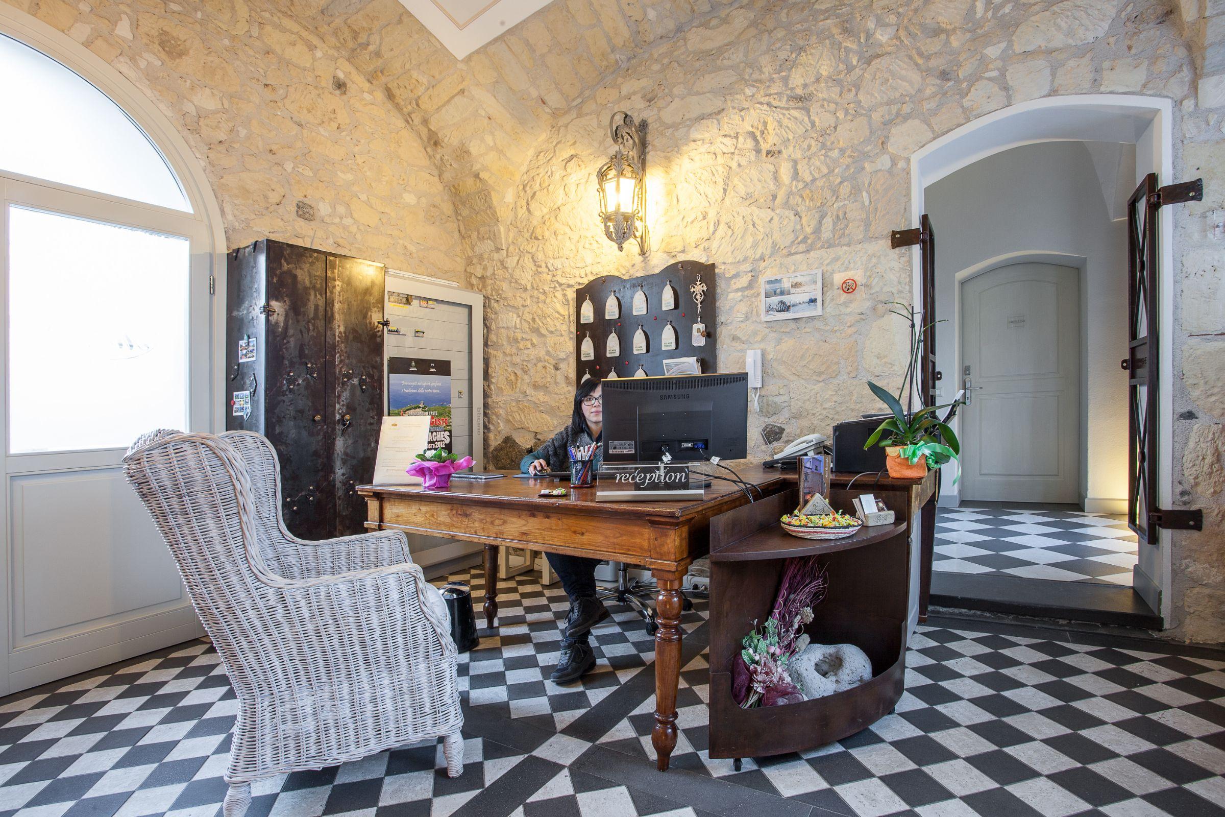 La Petite Maison Tresnuraghes Bagian luar foto