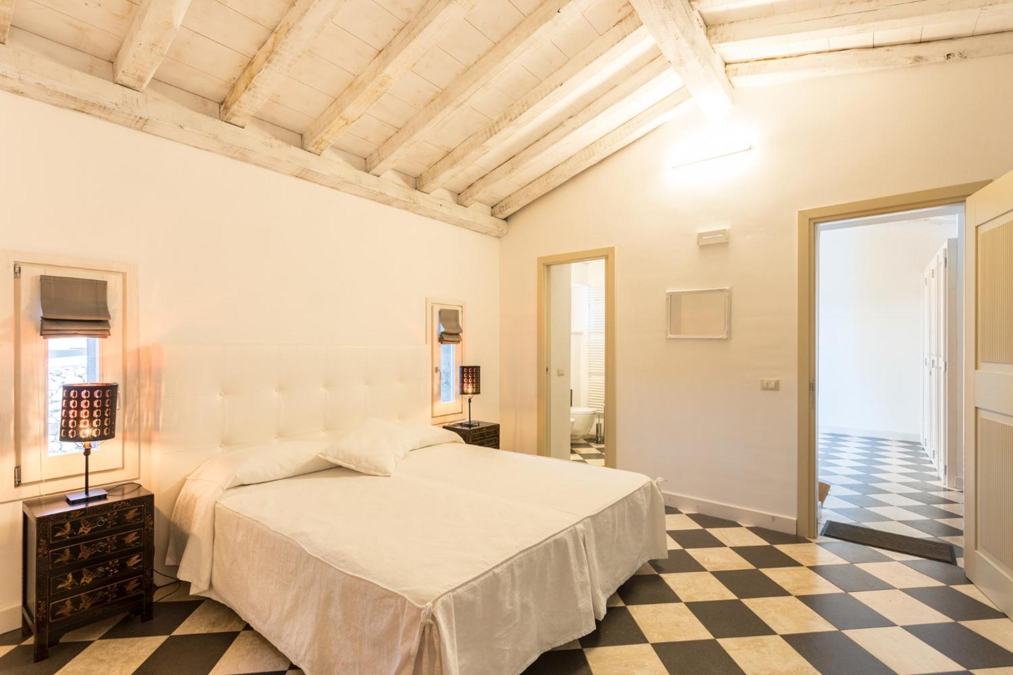 La Petite Maison Tresnuraghes Bagian luar foto