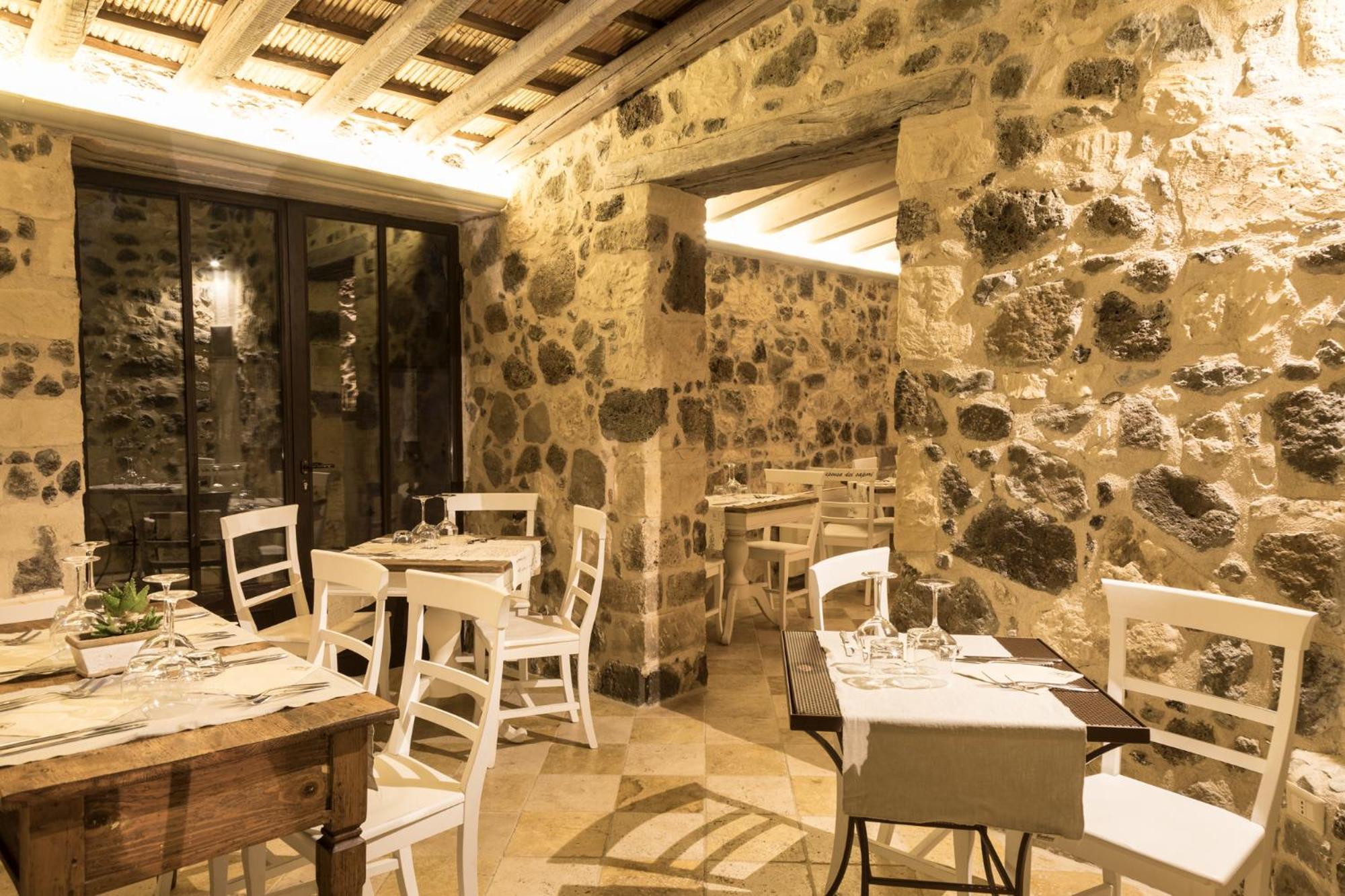 La Petite Maison Tresnuraghes Bagian luar foto